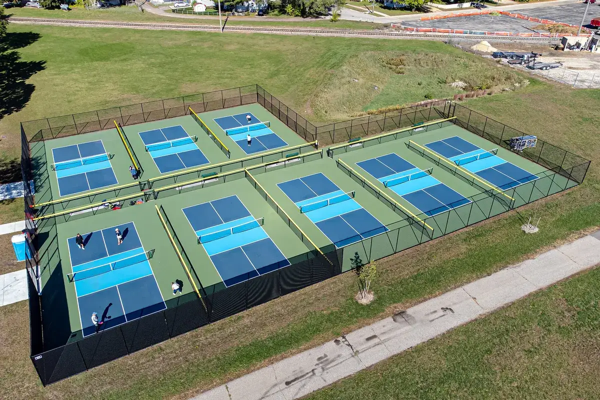 Thi công sân Pickleball